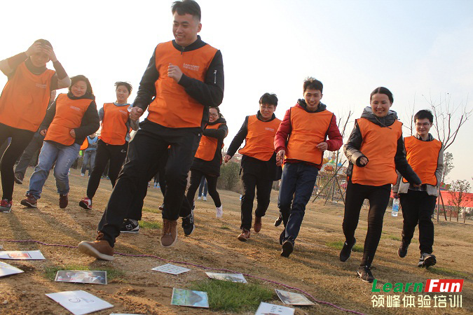 ������ʮ���Ŷ���ս��Ŀ