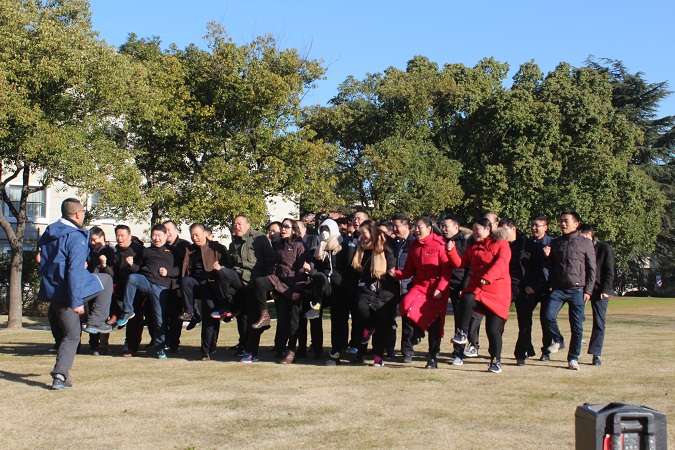 �����ľ���Я��ͬ�С��Ϻ�̩�̼���Ʒ����ҵ����չѵ��Ӫ