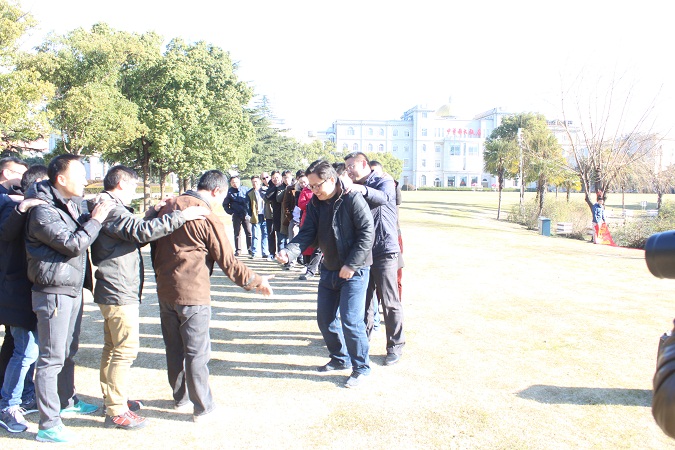 �����ľ���Я��ͬ�С��Ϻ�̩�̼���Ʒ����ҵ����չѵ��Ӫ