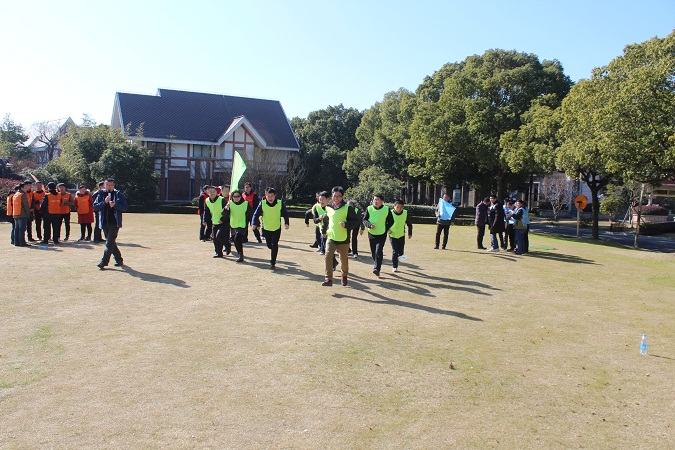 �����ľ���Я��ͬ�С��Ϻ�̩�̼���Ʒ����ҵ����չѵ��Ӫ