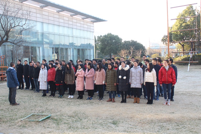 ���ݶ�ԣ�����豸���޹�˾15�����컧����չѵ��