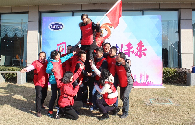 ���ݶ�ԣ�����豸���޹�˾15�����컧����չѵ��